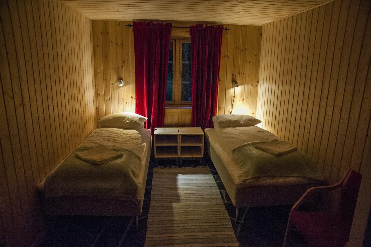 Viking Cabins - Mit Fablab - Solvik Kvalvik  Kültér fotó